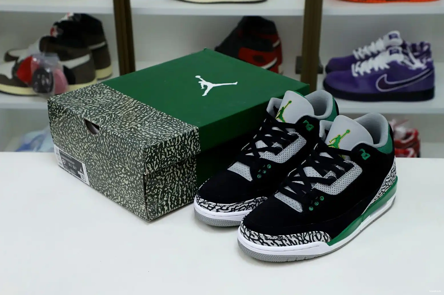 PINE GREEN JORDAN Kimikick 3 AIR 0426